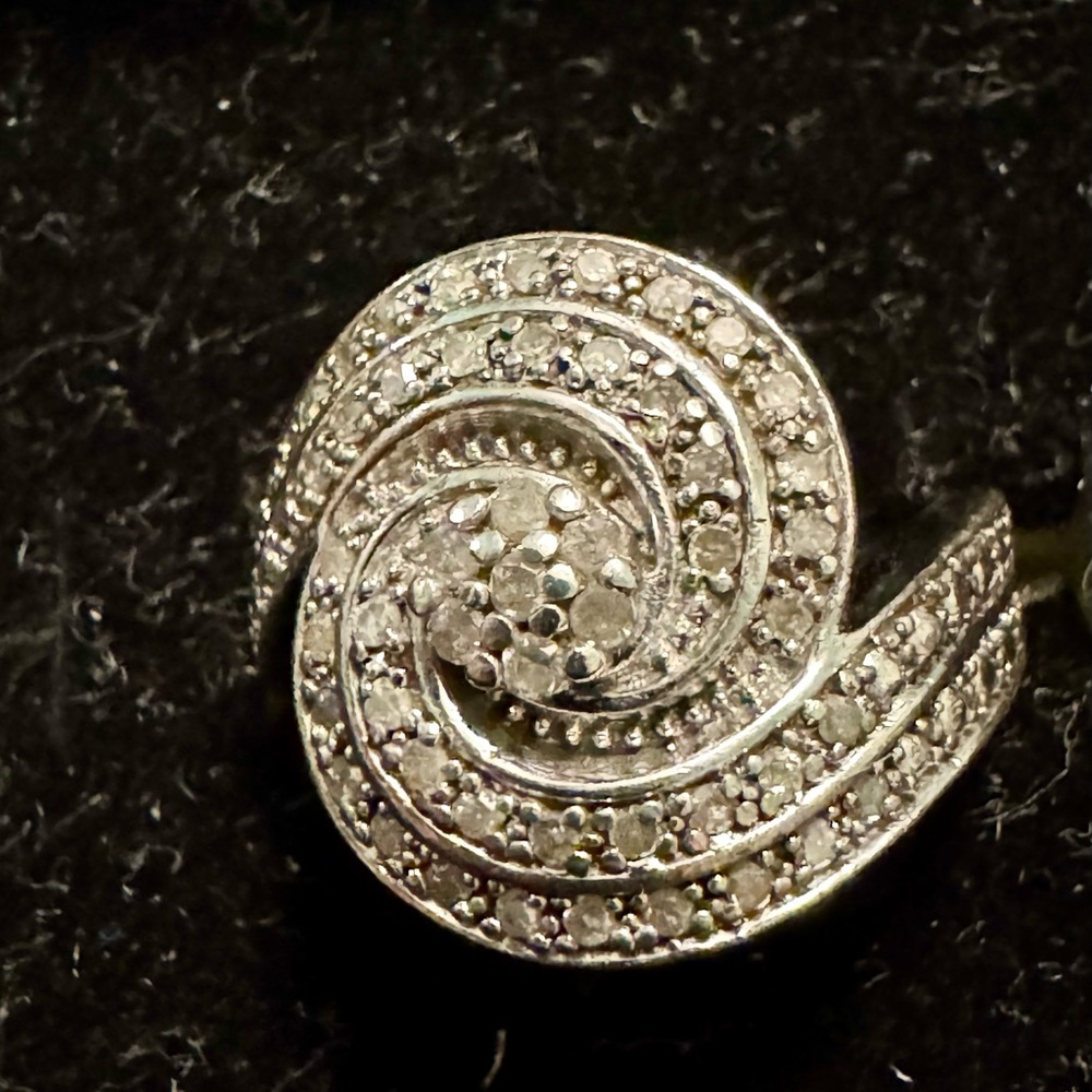 Elegant Silver Swirl Women's 1/2 a carat natural diamond Ring size 7